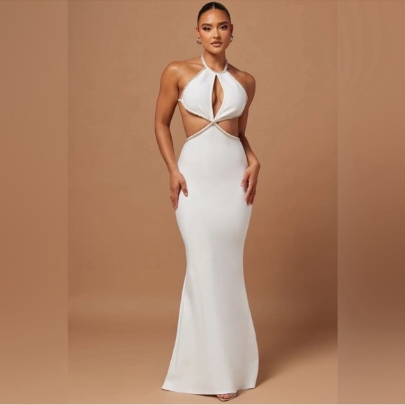 New NWT Fashion Nova Vivica Embellished Maxi Dress in White Size XL - Picture 1 of 6